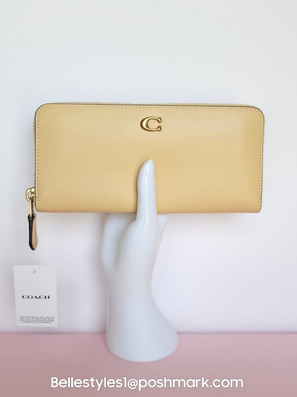 COACH Slim Accordion Refined Calf Leather Wallet with Back Slip Pocket-Vanilla ⭐